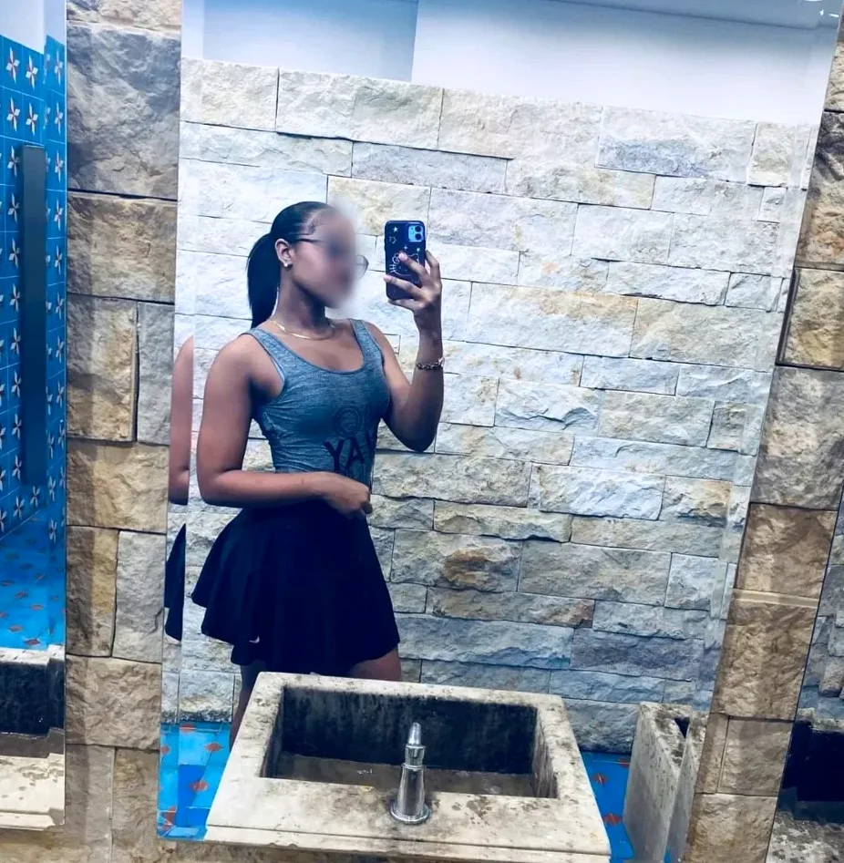 Kira, 20