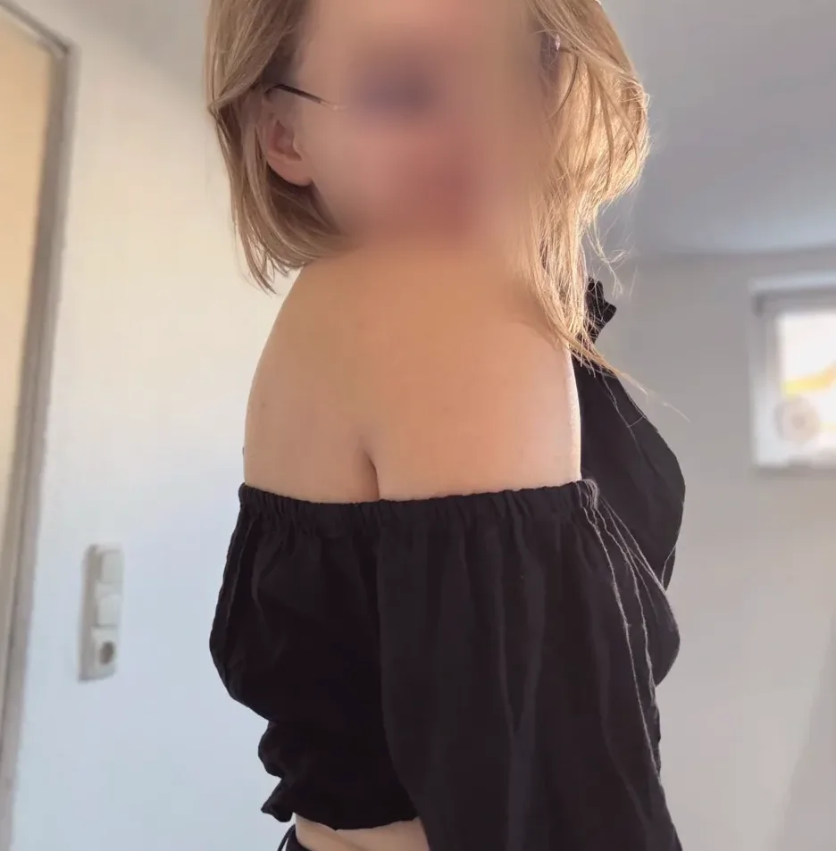 Nadja, 26